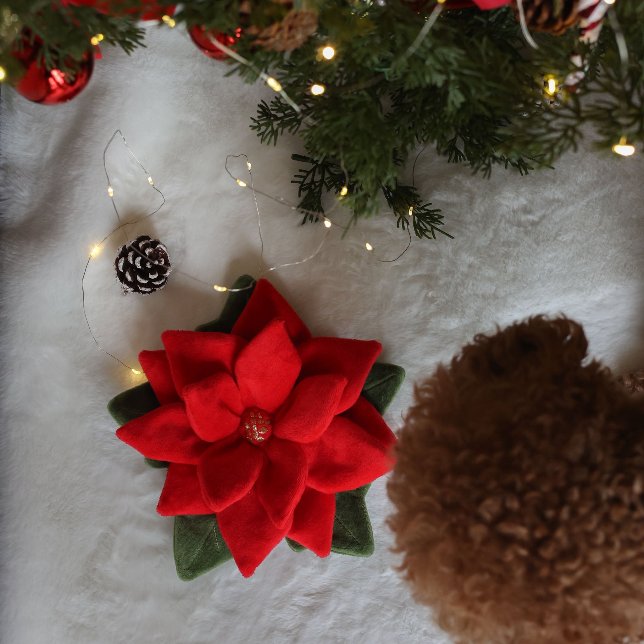 Snuffle Poinsettia Nosework Toy - Pups & Bubs