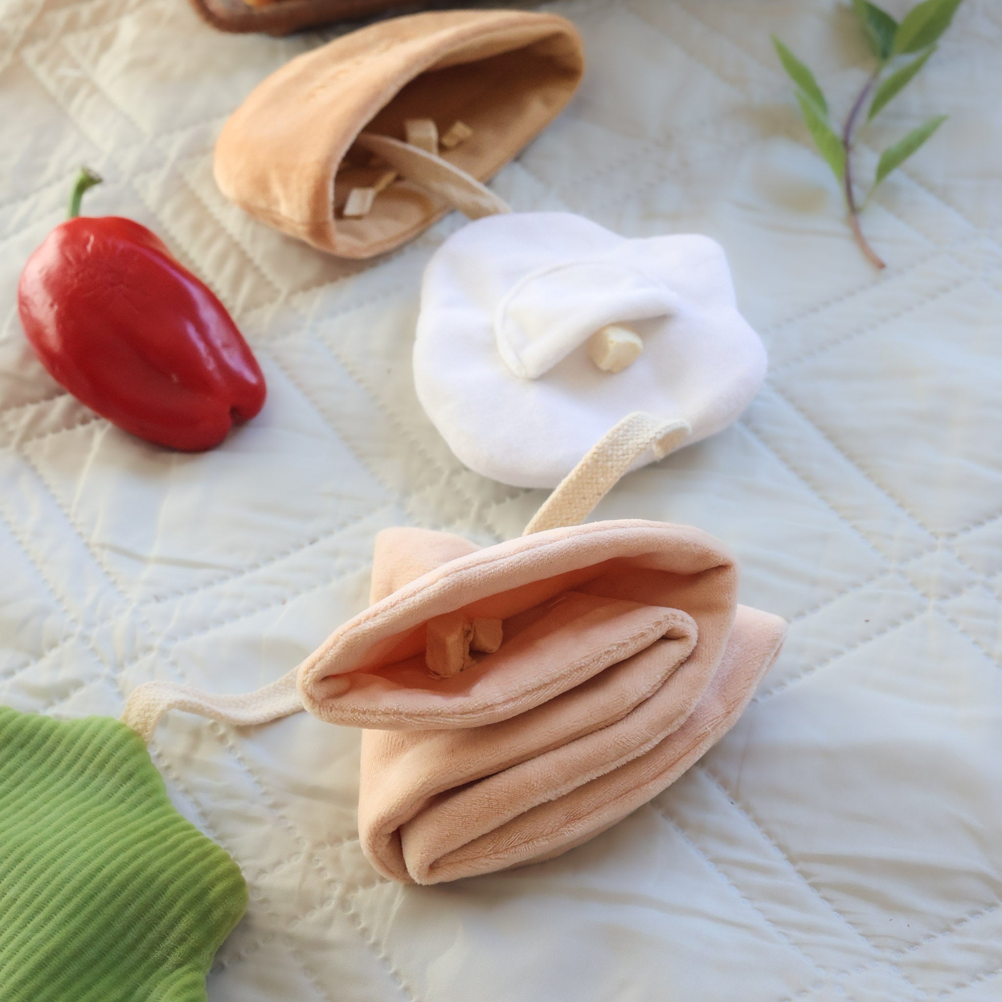 Pita Pocket Nosework Toy